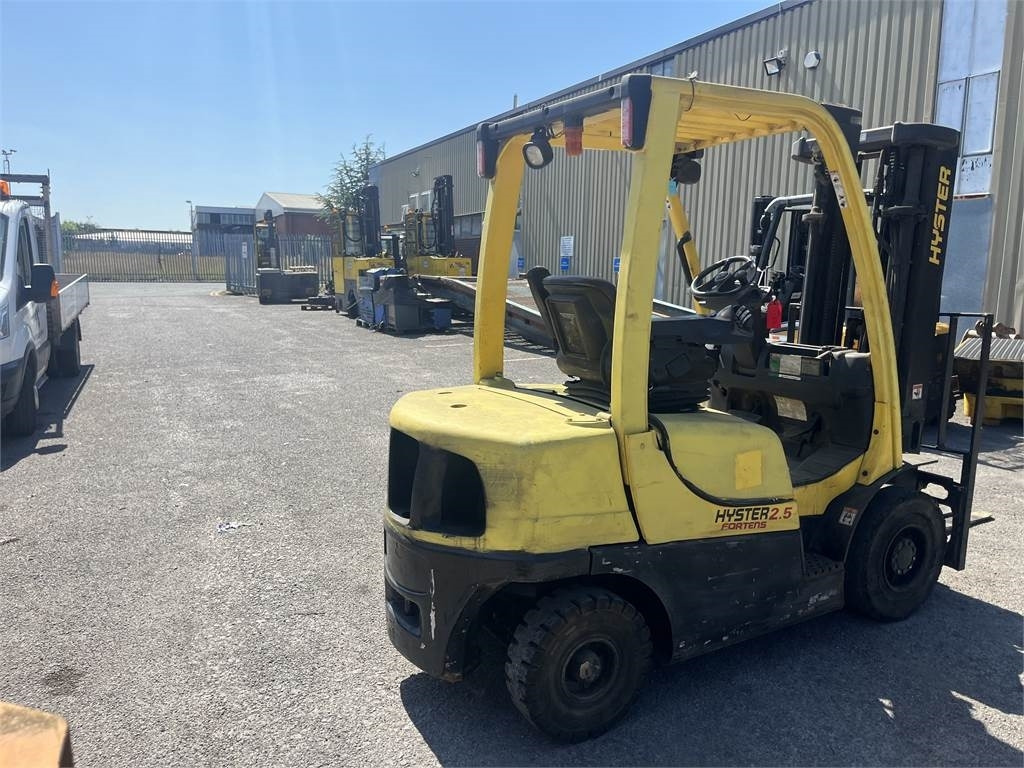 Hyster H2.5FT - Diesel viličar: slika Hyster H2.5FT - Diesel viličar Hyster H2.5FT - Diesel viličar: slika Hyster H2.5FT - Diesel viličar