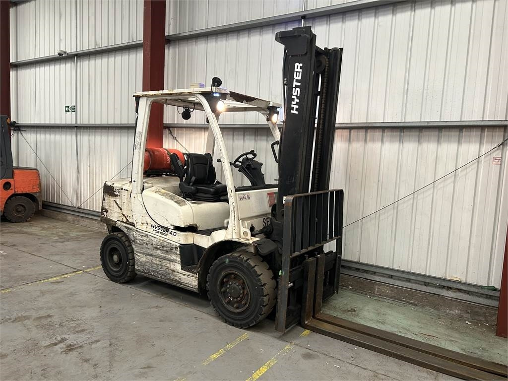 Hyster H4.0FTS - Plinski viličar: slika Hyster H4.0FTS - Plinski viličar Hyster H4.0FTS - Plinski viličar: slika Hyster H4.0FTS - Plinski viličar