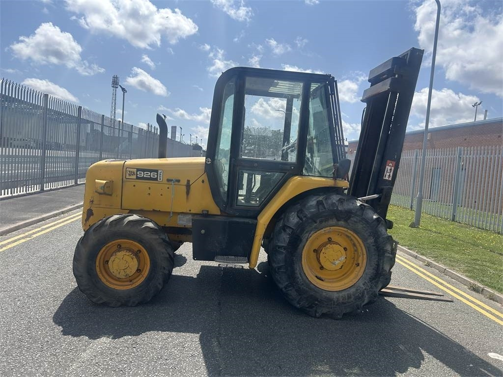 JCB 926 4x4 - Viličar za teške terene: slika JCB 926 4x4 - Viličar za teške terene JCB 926 4x4 - Viličar za teške terene: slika JCB 926 4x4 - Viličar za teške terene