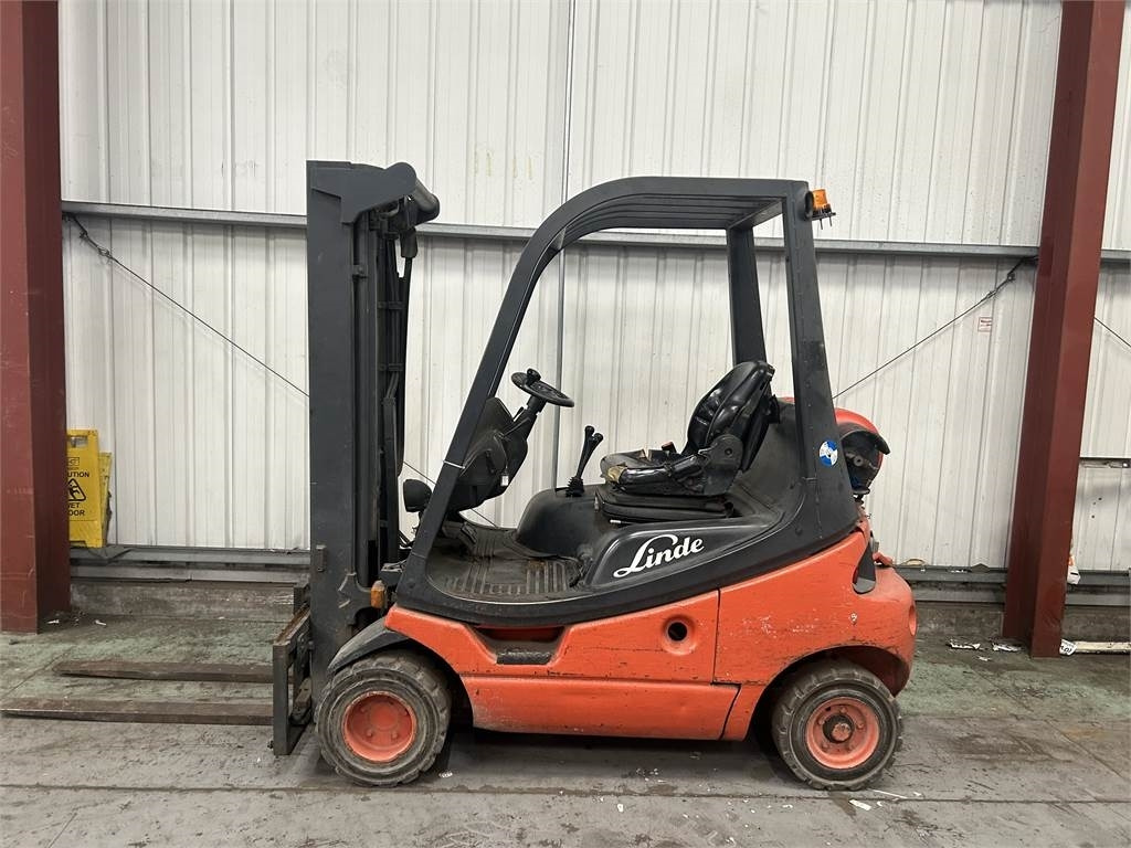 Linde H20T-03 - Plinski viličar: slika Linde H20T-03 - Plinski viličar Linde H20T-03 - Plinski viličar: slika Linde H20T-03 - Plinski viličar