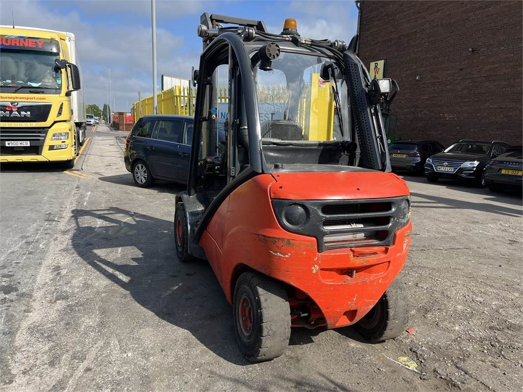 Diesel viličar Linde H30D: slika Diesel viličar Linde H30D