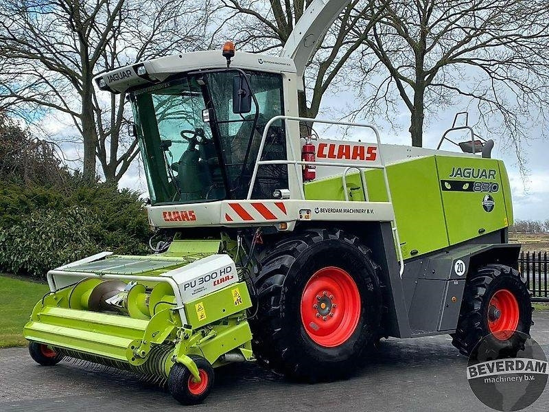 Claas Jaguar 830 492 - Silažni kombajn: slika Claas Jaguar 830 492 - Silažni kombajn Claas Jaguar 830 492 - Silažni kombajn: slika Claas Jaguar 830 492 - Silažni kombajn