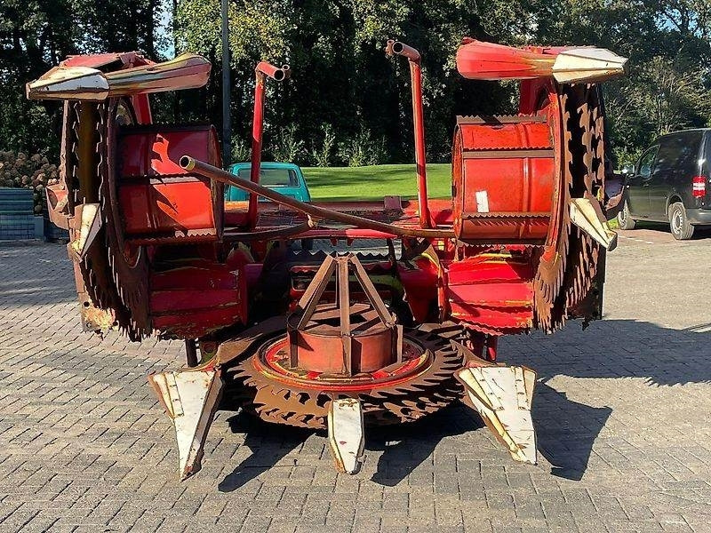 Claas RU 450 - Priključak za kombajn: slika Claas RU 450 - Priključak za kombajn Claas RU 450 - Priključak za kombajn: slika Claas RU 450 - Priključak za kombajn