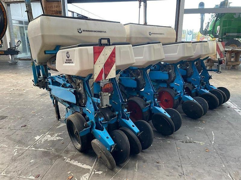 Monosem NG 6 plus - Sijačica: slika Monosem NG 6 plus - Sijačica Monosem NG 6 plus - Sijačica: slika Monosem NG 6 plus - Sijačica