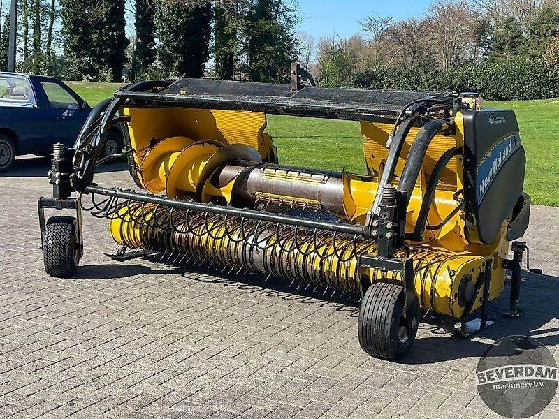 New Holland 273 pick up - Priključak za kombajn: slika New Holland 273 pick up - Priključak za kombajn New Holland 273 pick up - Priključak za kombajn: slika New Holland 273 pick up - Priključak za kombajn