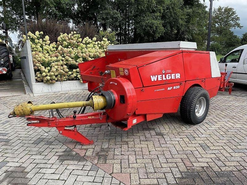 Welger AP 830 - Kvadratna balirka: slika Welger AP 830 - Kvadratna balirka Welger AP 830 - Kvadratna balirka: slika Welger AP 830 - Kvadratna balirka