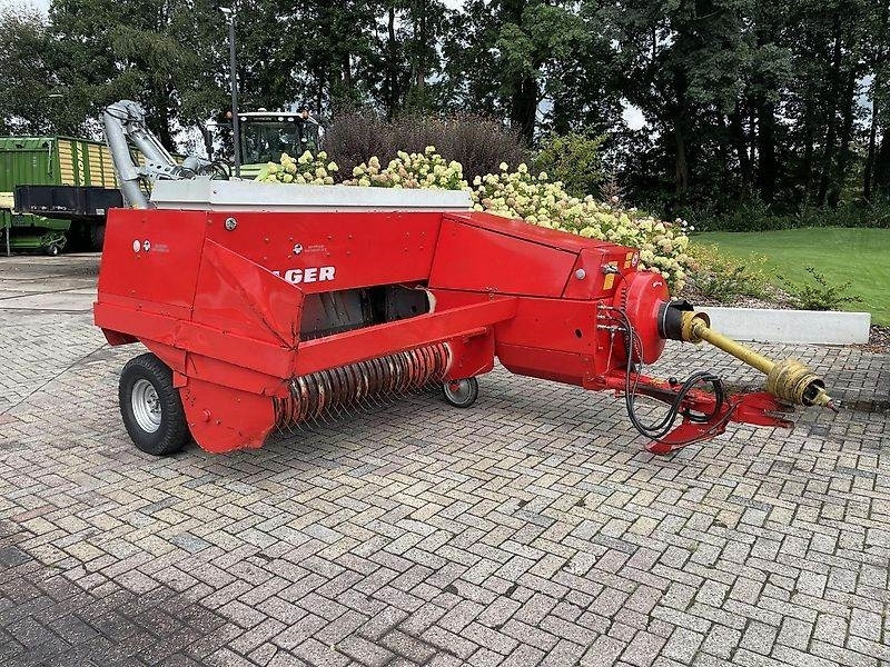 Welger AP 830 - Kvadratna balirka: slika Welger AP 830 - Kvadratna balirka Welger AP 830 - Kvadratna balirka: slika Welger AP 830 - Kvadratna balirka