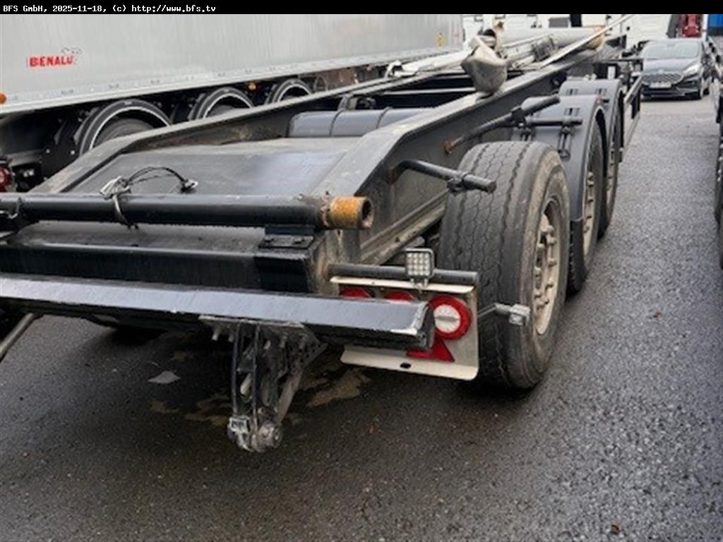 Benalu OPTILINER VN Optiliner 11400 H2300 - Kiper poluprikolica: slika Benalu OPTILINER VN Optiliner 11400 H2300 - Kiper poluprikolica Benalu OPTILINER VN Optiliner 11400 H2300 - Kiper poluprikolica: slika Benalu OPTILINER VN Optiliner 11400 H2300 - Kiper poluprikolica