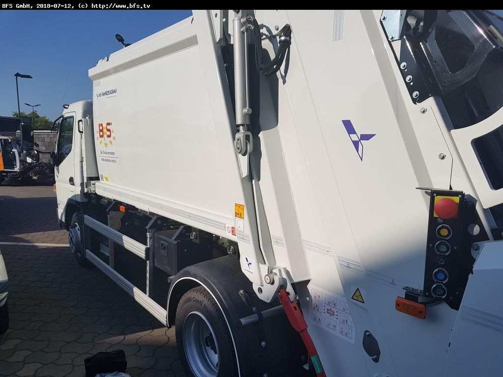FUSO Canter 9C18 AMT 4x2 HS HL 8,5 t Olympus M - Kamion za odvoz smeća: slika FUSO Canter 9C18 AMT 4x2 HS HL 8,5 t Olympus M - Kamion za odvoz smeća FUSO Canter 9C18 AMT 4x2 HS HL 8,5 t Olympus M - Kamion za odvoz smeća: slika FUSO Canter 9C18 AMT 4x2 HS HL 8,5 t Olympus M - Kamion za odvoz smeća
