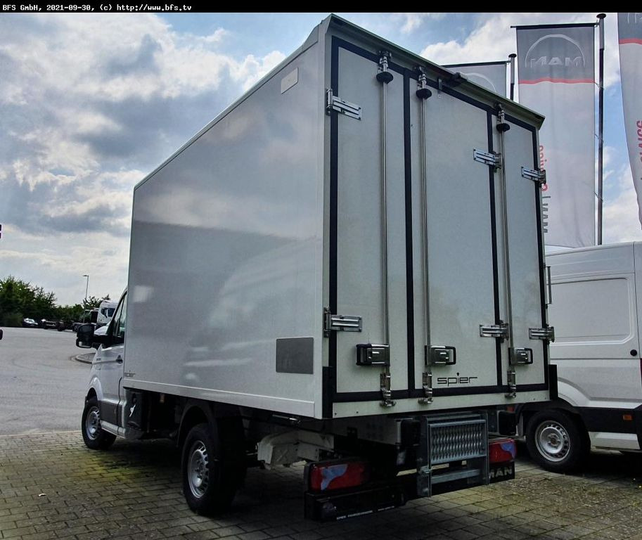 MAN TGE 3.140 4x2 F SB Bi-Temp Kühlkoffer, Carrier P MAN TGE 3.140 4x2 F SB Bi-Temp Kühlkoffer, Carrier P - Dostavno vozilo hladnjača: slika MAN TGE 3.140 4x2 F SB Bi-Temp Kühlkoffer, Carrier P MAN TGE 3.140 4x2 F SB Bi-Temp Kühlkoffer, Carrier P - Dostavno vozilo hladnjača MAN TGE 3.140 4x2 F SB Bi-Temp Kühlkoffer, Carrier P MAN TGE 3.140 4x2 F SB Bi-Temp Kühlkoffer, Carrier P - Dostavno vozilo hladnjača: slika MAN TGE 3.140 4x2 F SB Bi-Temp Kühlkoffer, Carrier P MAN TGE 3.140 4x2 F SB Bi-Temp Kühlkoffer, Carrier P - Dostavno vozilo hladnjača