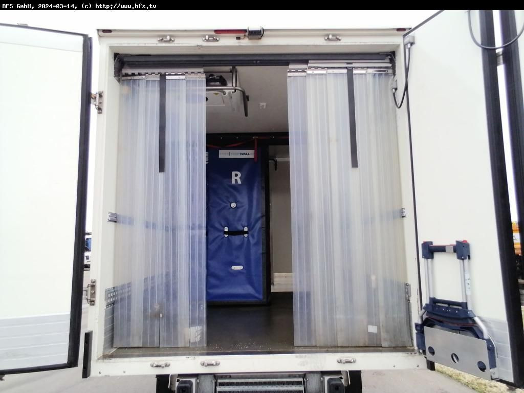 MAN TGE 3.140 4x2 F SB Bi-Temp Kühlkoffer, Carrier P MAN TGE 3.140 4x2 F SB Bi-Temp Kühlkoffer, Carrier P - Dostavno vozilo hladnjača: slika MAN TGE 3.140 4x2 F SB Bi-Temp Kühlkoffer, Carrier P MAN TGE 3.140 4x2 F SB Bi-Temp Kühlkoffer, Carrier P - Dostavno vozilo hladnjača MAN TGE 3.140 4x2 F SB Bi-Temp Kühlkoffer, Carrier P MAN TGE 3.140 4x2 F SB Bi-Temp Kühlkoffer, Carrier P - Dostavno vozilo hladnjača: slika MAN TGE 3.140 4x2 F SB Bi-Temp Kühlkoffer, Carrier P MAN TGE 3.140 4x2 F SB Bi-Temp Kühlkoffer, Carrier P - Dostavno vozilo hladnjača