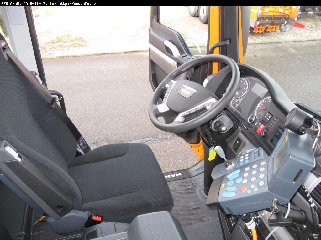 MAN TGS 28.480 6X4-4 BL Euro6, Winterdienst, Bordmat - Kiper: slika MAN TGS 28.480 6X4-4 BL Euro6, Winterdienst, Bordmat - Kiper MAN TGS 28.480 6X4-4 BL Euro6, Winterdienst, Bordmat - Kiper: slika MAN TGS 28.480 6X4-4 BL Euro6, Winterdienst, Bordmat - Kiper