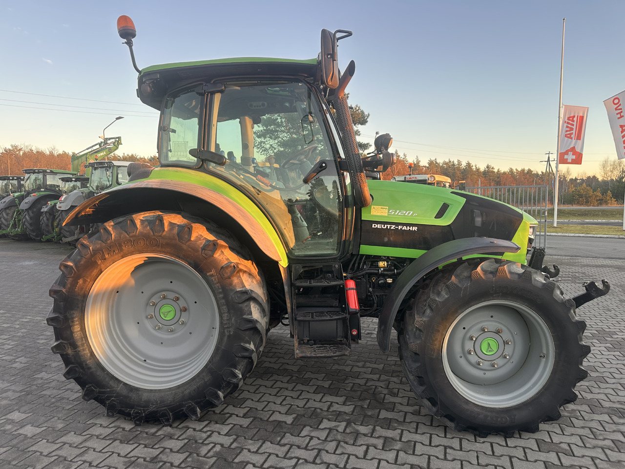 DEUTZ FAHR 5120 P - Traktor: slika DEUTZ FAHR 5120 P - Traktor DEUTZ FAHR 5120 P - Traktor: slika DEUTZ FAHR 5120 P - Traktor