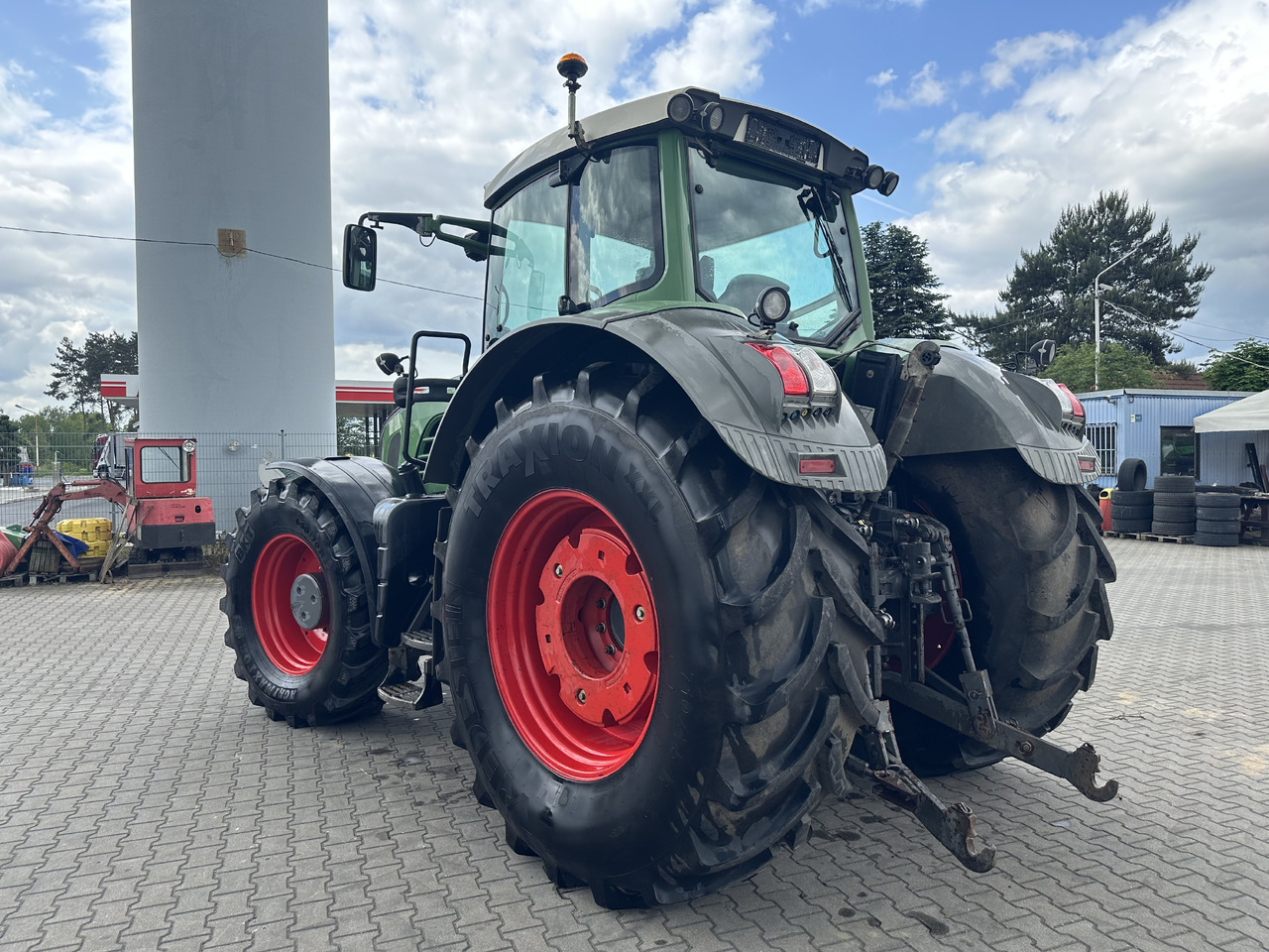 Fendt 927 VARIO PROFI - Traktor: slika Fendt 927 VARIO PROFI - Traktor Fendt 927 VARIO PROFI - Traktor: slika Fendt 927 VARIO PROFI - Traktor