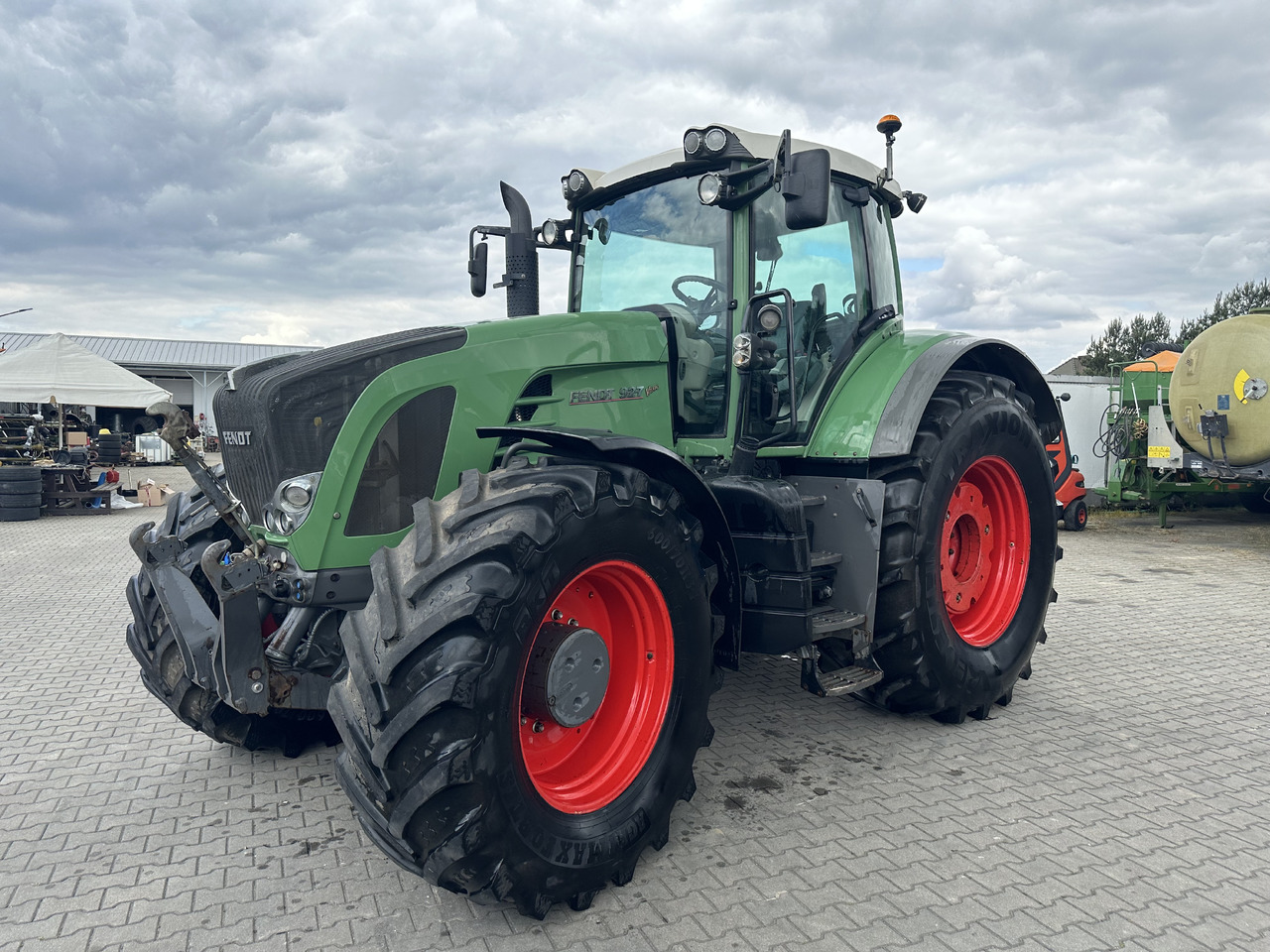 Fendt 927 VARIO PROFI - Traktor: slika Fendt 927 VARIO PROFI - Traktor Fendt 927 VARIO PROFI - Traktor: slika Fendt 927 VARIO PROFI - Traktor