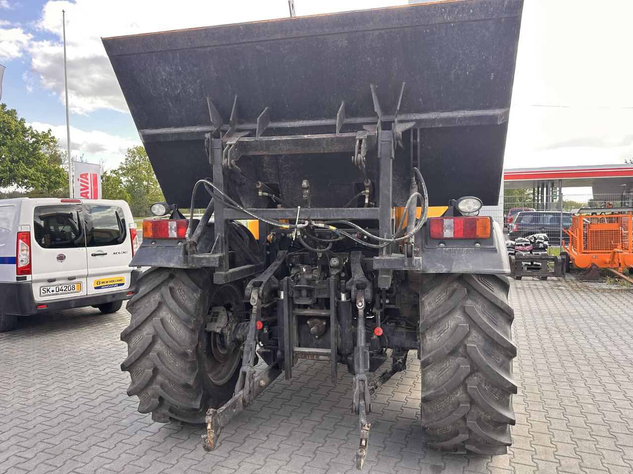 JCB FASTRAC 3230 - Traktor: slika JCB FASTRAC 3230 - Traktor JCB FASTRAC 3230 - Traktor: slika JCB FASTRAC 3230 - Traktor