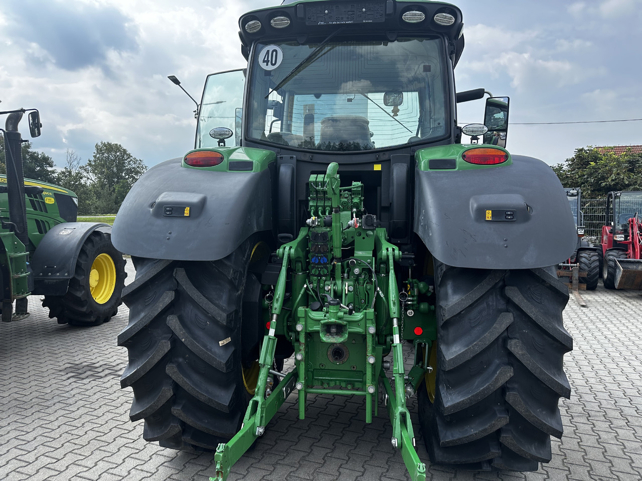 John Deere 6195R - Traktor: slika John Deere 6195R - Traktor John Deere 6195R - Traktor: slika John Deere 6195R - Traktor