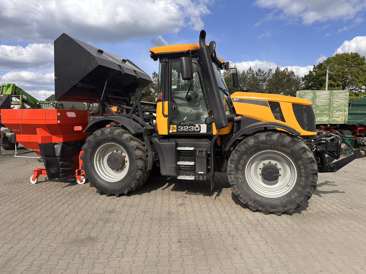 RAUCH AXIS-H 50.2 EMC+W VariSpread Dynamic GPS CCI 1200 IsoBus - Rasipač gnojiva: slika RAUCH AXIS-H 50.2 EMC+W VariSpread Dynamic GPS CCI 1200 IsoBus - Rasipač gnojiva RAUCH AXIS-H 50.2 EMC+W VariSpread Dynamic GPS CCI 1200 IsoBus - Rasipač gnojiva: slika RAUCH AXIS-H 50.2 EMC+W VariSpread Dynamic GPS CCI 1200 IsoBus - Rasipač gnojiva