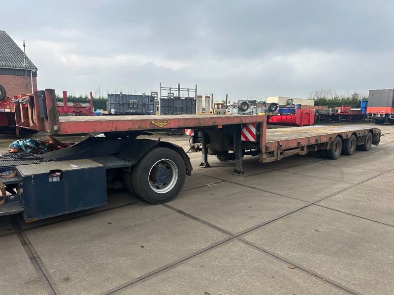 Broshuis 31N55A, EXTENDABLE, LAST AXLE STEERING - Poluprikolica s niskim utovarivačem: slika Broshuis 31N55A, EXTENDABLE, LAST AXLE STEERING - Poluprikolica s niskim utovarivačem Broshuis 31N55A, EXTENDABLE, LAST AXLE STEERING - Poluprikolica s niskim utovarivačem: slika Broshuis 31N55A, EXTENDABLE, LAST AXLE STEERING - Poluprikolica s niskim utovarivačem