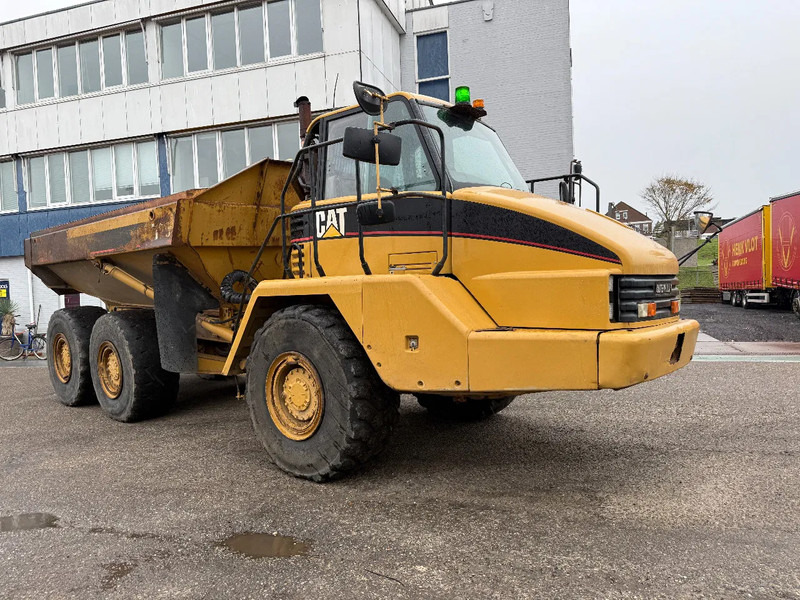 Caterpillar 725 - CE + AIRCO + RETARDER - TYRES: 23.5R25 - Zglobni istovarivač: slika Caterpillar 725 - CE + AIRCO + RETARDER - TYRES: 23.5R25 - Zglobni istovarivač Caterpillar 725 - CE + AIRCO + RETARDER - TYRES: 23.5R25 - Zglobni istovarivač: slika Caterpillar 725 - CE + AIRCO + RETARDER - TYRES: 23.5R25 - Zglobni istovarivač