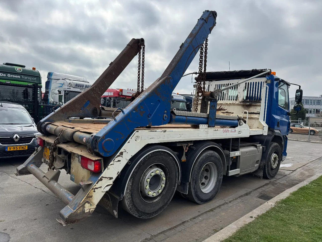 Kiper DAF CF 400 6X2 - EURO 6 + VDL P-18 + REMOTE + LIFT A: slika Kiper DAF CF 400 6X2 - EURO 6 + VDL P-18 + REMOTE + LIFT A
