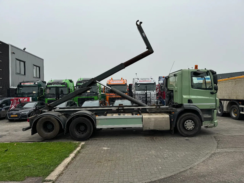 DAF CF 440 6X2 EURO 6 21T VDL HOOK - Kamion s kukastom dizalicom: slika DAF CF 440 6X2 EURO 6 21T VDL HOOK - Kamion s kukastom dizalicom DAF CF 440 6X2 EURO 6 21T VDL HOOK - Kamion s kukastom dizalicom: slika DAF CF 440 6X2 EURO 6 21T VDL HOOK - Kamion s kukastom dizalicom