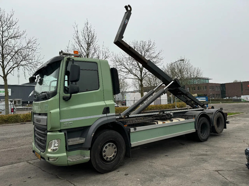 DAF CF 440 6X2 EURO 6 21T VDL HOOK - Kamion s kukastom dizalicom: slika DAF CF 440 6X2 EURO 6 21T VDL HOOK - Kamion s kukastom dizalicom DAF CF 440 6X2 EURO 6 21T VDL HOOK - Kamion s kukastom dizalicom: slika DAF CF 440 6X2 EURO 6 21T VDL HOOK - Kamion s kukastom dizalicom