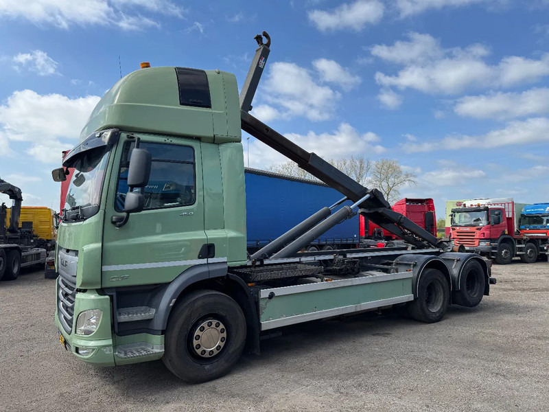 DAF CF 450 6X2 EURO 6 VDL 21T HOOK LIFTING AXLE - Kamion s kukastom dizalicom: slika DAF CF 450 6X2 EURO 6 VDL 21T HOOK LIFTING AXLE - Kamion s kukastom dizalicom DAF CF 450 6X2 EURO 6 VDL 21T HOOK LIFTING AXLE - Kamion s kukastom dizalicom: slika DAF CF 450 6X2 EURO 6 VDL 21T HOOK LIFTING AXLE - Kamion s kukastom dizalicom