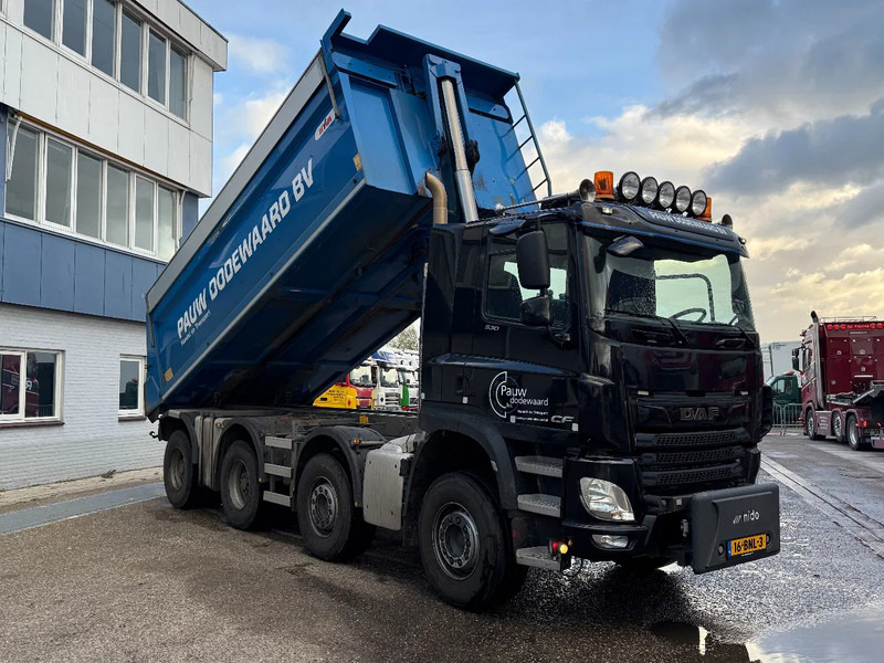 DAF CF 530 8X4 - FULL STEEL SUSP. - BIG AXLES + HYVA TIPPER - Kiper: slika DAF CF 530 8X4 - FULL STEEL SUSP. - BIG AXLES + HYVA TIPPER - Kiper DAF CF 530 8X4 - FULL STEEL SUSP. - BIG AXLES + HYVA TIPPER - Kiper: slika DAF CF 530 8X4 - FULL STEEL SUSP. - BIG AXLES + HYVA TIPPER - Kiper
