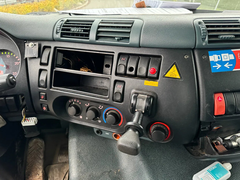 Kamion-šasija DAF CF 75.310 6X4 EURO 3 FULL STEEL MANUAL GEARBOX: slika Kamion-šasija DAF CF 75.310 6X4 EURO 3 FULL STEEL MANUAL GEARBOX
