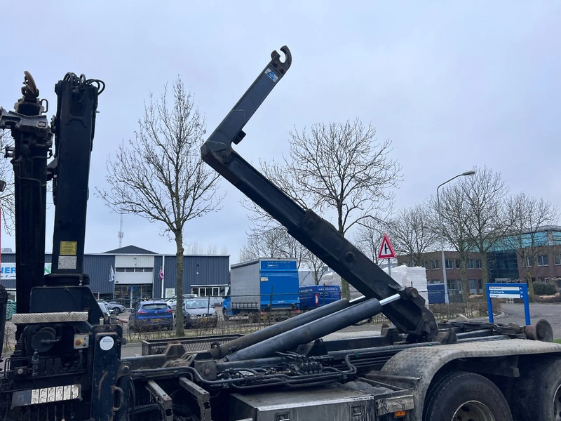Kamion s kranom DAF CF 85.380 6X2 + MKG 141 A2 CRANE + 20 TON HOOKLIFT - EURO 3 - MANUAL GEAR - 10 TYRES: slika Kamion s kranom DAF CF 85.380 6X2 + MKG 141 A2 CRANE + 20 TON HOOKLIFT - EURO 3 - MANUAL GEAR - 10 TYRES