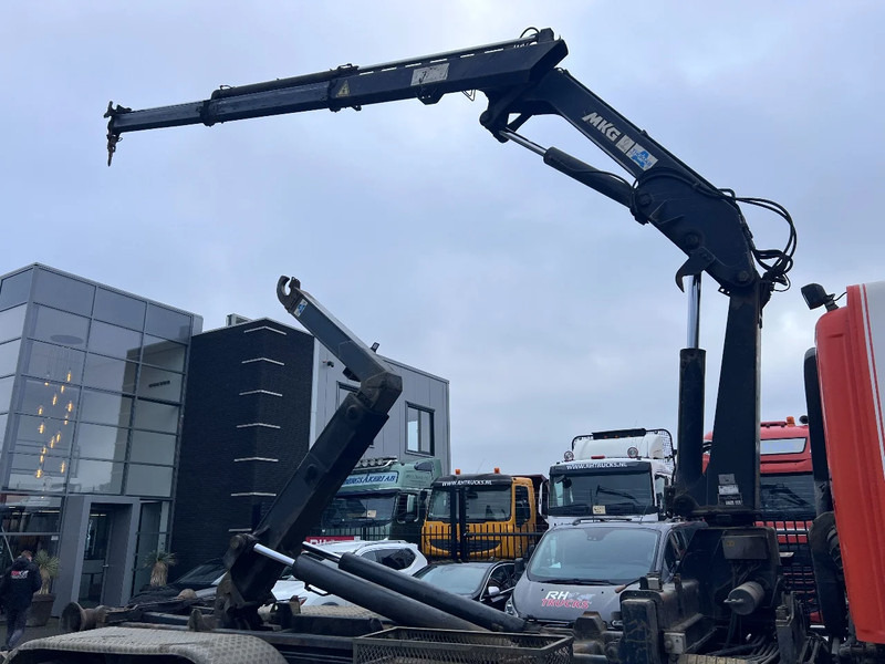 Kamion s kranom DAF CF 85.380 6X2 + MKG 141 A2 CRANE + 20 TON HOOKLIFT - EURO 3 - MANUAL GEAR - 10 TYRES: slika Kamion s kranom DAF CF 85.380 6X2 + MKG 141 A2 CRANE + 20 TON HOOKLIFT - EURO 3 - MANUAL GEAR - 10 TYRES