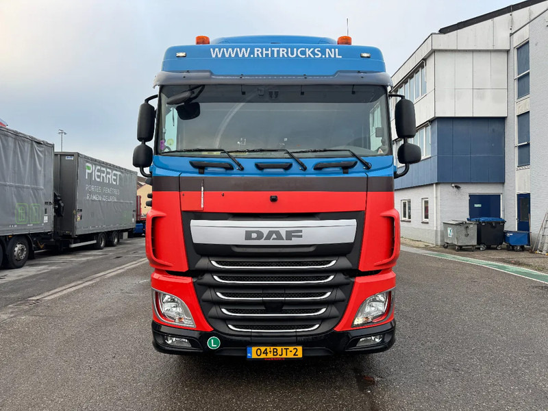 DAF XF 440 6X2 EURO 6 + HERTOGHS HANGER 2X BPW AXLE DHOLLANDIA 3000 KG - Kamion s ceradom: slika DAF XF 440 6X2 EURO 6 + HERTOGHS HANGER 2X BPW AXLE DHOLLANDIA 3000 KG - Kamion s ceradom DAF XF 440 6X2 EURO 6 + HERTOGHS HANGER 2X BPW AXLE DHOLLANDIA 3000 KG - Kamion s ceradom: slika DAF XF 440 6X2 EURO 6 + HERTOGHS HANGER 2X BPW AXLE DHOLLANDIA 3000 KG - Kamion s ceradom