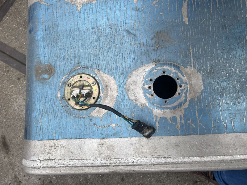 Diversen Hydrauliek tank l 70 b 45 h 62 - Hidraulika za Kamion: slika Diversen Hydrauliek tank l 70 b 45 h 62 - Hidraulika za Kamion Diversen Hydrauliek tank l 70 b 45 h 62 - Hidraulika za Kamion: slika Diversen Hydrauliek tank l 70 b 45 h 62 - Hidraulika za Kamion