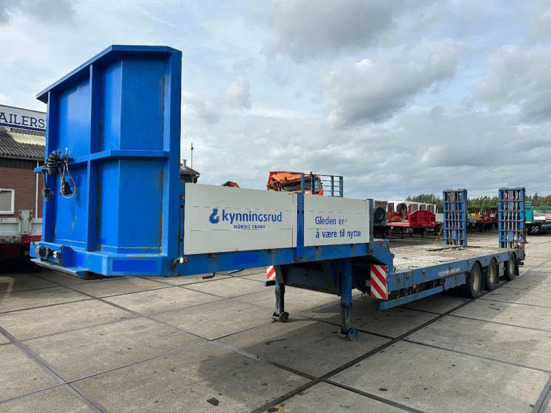 Diversen NC 3 AXEL 7,4 METER EXTENDABLE - Poluprikolica s niskim utovarivačem: slika Diversen NC 3 AXEL 7,4 METER EXTENDABLE - Poluprikolica s niskim utovarivačem Diversen NC 3 AXEL 7,4 METER EXTENDABLE - Poluprikolica s niskim utovarivačem: slika Diversen NC 3 AXEL 7,4 METER EXTENDABLE - Poluprikolica s niskim utovarivačem