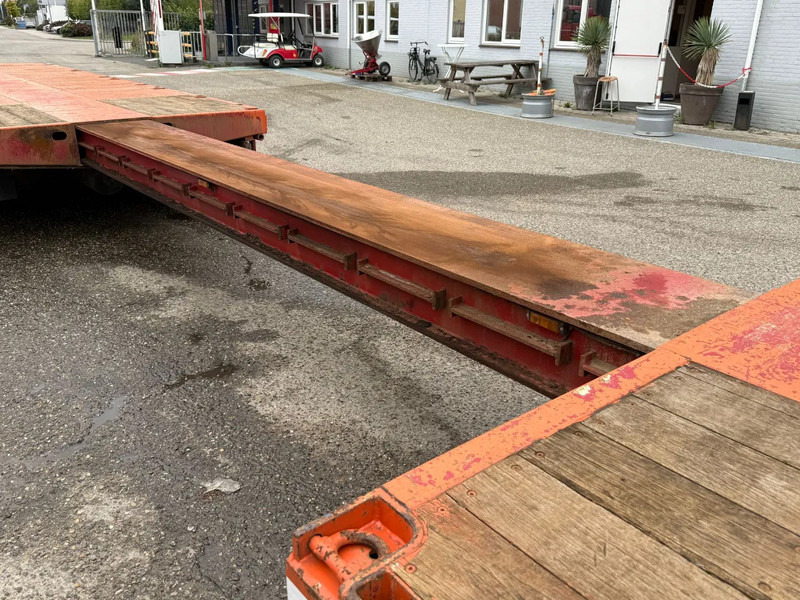 ES-GE 2 AXLE STEERING,, 5 M EXTENDABLE, TUV TILL 206-06-2026 - Poluprikolica s niskim utovarivačem: slika ES-GE 2 AXLE STEERING,, 5 M EXTENDABLE, TUV TILL 206-06-2026 - Poluprikolica s niskim utovarivačem ES-GE 2 AXLE STEERING,, 5 M EXTENDABLE, TUV TILL 206-06-2026 - Poluprikolica s niskim utovarivačem: slika ES-GE 2 AXLE STEERING,, 5 M EXTENDABLE, TUV TILL 206-06-2026 - Poluprikolica s niskim utovarivačem