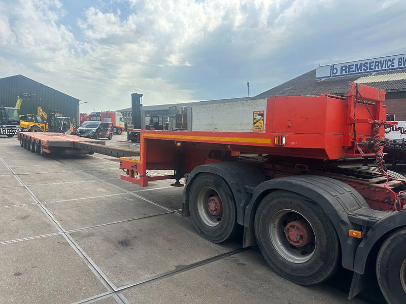 ES-GE 6 SOU-4H-1N, 6 AXLE, 4 AXLE STEERING, 2 LIFT, 8 M EXTENDABLE, REMOTE CONTROLE. - Poluprikolica s niskim utovarivačem: slika ES-GE 6 SOU-4H-1N, 6 AXLE, 4 AXLE STEERING, 2 LIFT, 8 M EXTENDABLE, REMOTE CONTROLE. - Poluprikolica s niskim utovarivačem ES-GE 6 SOU-4H-1N, 6 AXLE, 4 AXLE STEERING, 2 LIFT, 8 M EXTENDABLE, REMOTE CONTROLE. - Poluprikolica s niskim utovarivačem: slika ES-GE 6 SOU-4H-1N, 6 AXLE, 4 AXLE STEERING, 2 LIFT, 8 M EXTENDABLE, REMOTE CONTROLE. - Poluprikolica s niskim utovarivačem