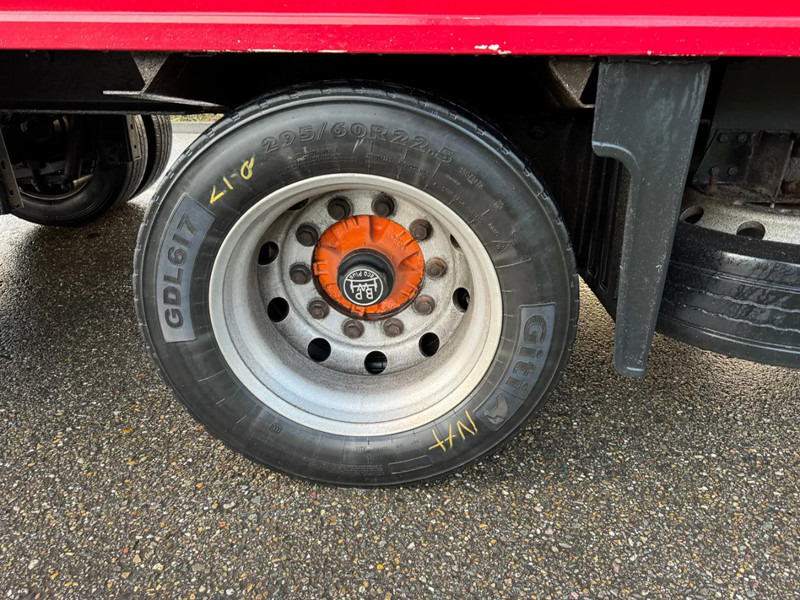 Prikolica hladnjača Fliegl TPS 180 - 2 AXLE BPW + TRS COOLING: slika Prikolica hladnjača Fliegl TPS 180 - 2 AXLE BPW + TRS COOLING