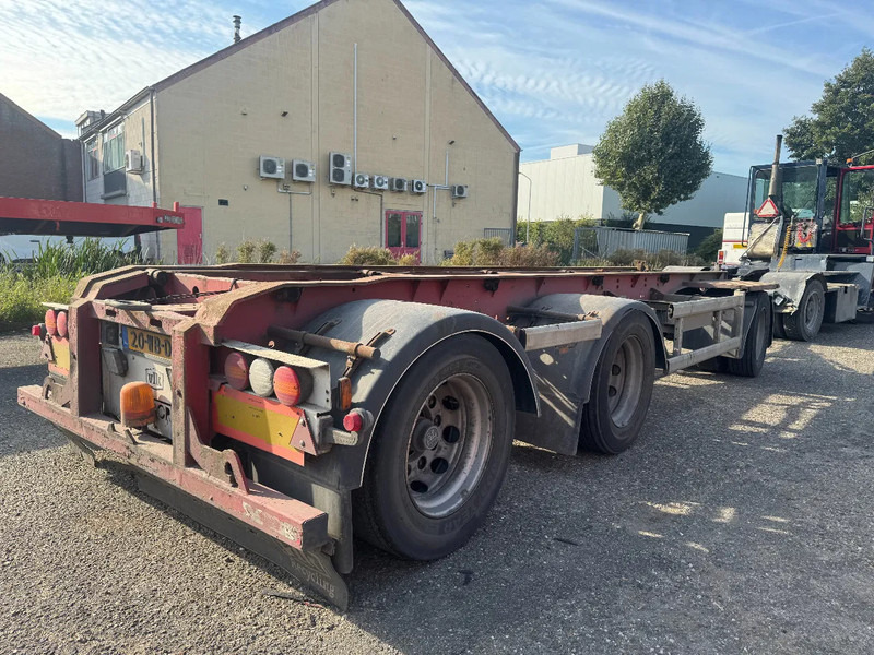 Floor FLA 3-101 3X BPW AXLE APK TÜV TILL 06-2026 - Transporter kontejnera/ Prikolica s izmjenjivim sanducima: slika Floor FLA 3-101 3X BPW AXLE APK TÜV TILL 06-2026 - Transporter kontejnera/ Prikolica s izmjenjivim sanducima Floor FLA 3-101 3X BPW AXLE APK TÜV TILL 06-2026 - Transporter kontejnera/ Prikolica s izmjenjivim sanducima: slika Floor FLA 3-101 3X BPW AXLE APK TÜV TILL 06-2026 - Transporter kontejnera/ Prikolica s izmjenjivim sanducima