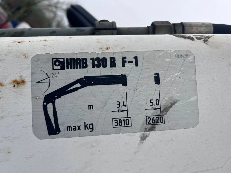 Poluprikolica plato/ Otvoreni sanduk Floor HIAB ROLLER 130R: slika Poluprikolica plato/ Otvoreni sanduk Floor HIAB ROLLER 130R