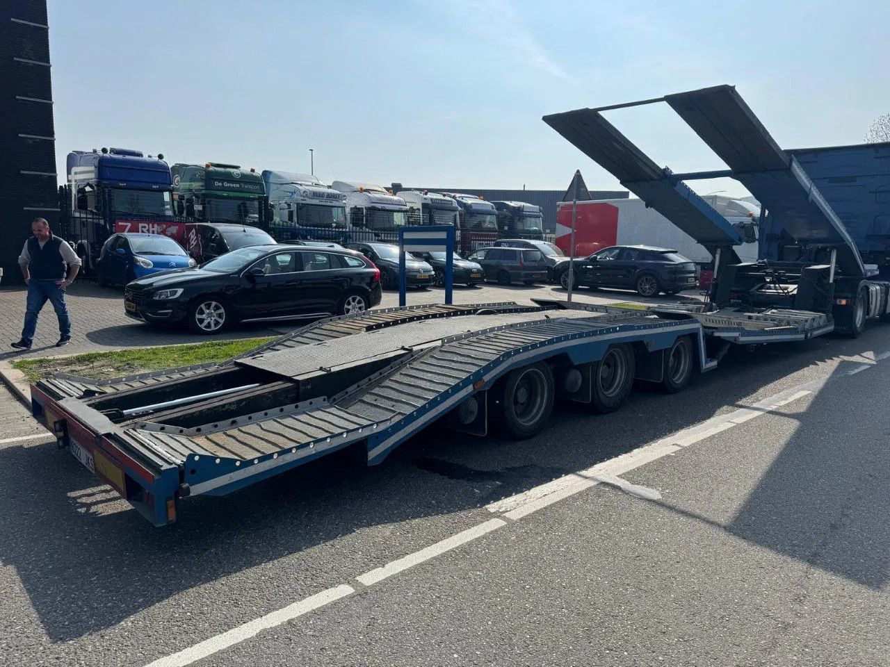 GS Meppel 3 AXLE - TRUCKTRANSPORTER - Poluprikolica za prijevoz automobila: slika GS Meppel 3 AXLE - TRUCKTRANSPORTER - Poluprikolica za prijevoz automobila GS Meppel 3 AXLE - TRUCKTRANSPORTER - Poluprikolica za prijevoz automobila: slika GS Meppel 3 AXLE - TRUCKTRANSPORTER - Poluprikolica za prijevoz automobila
