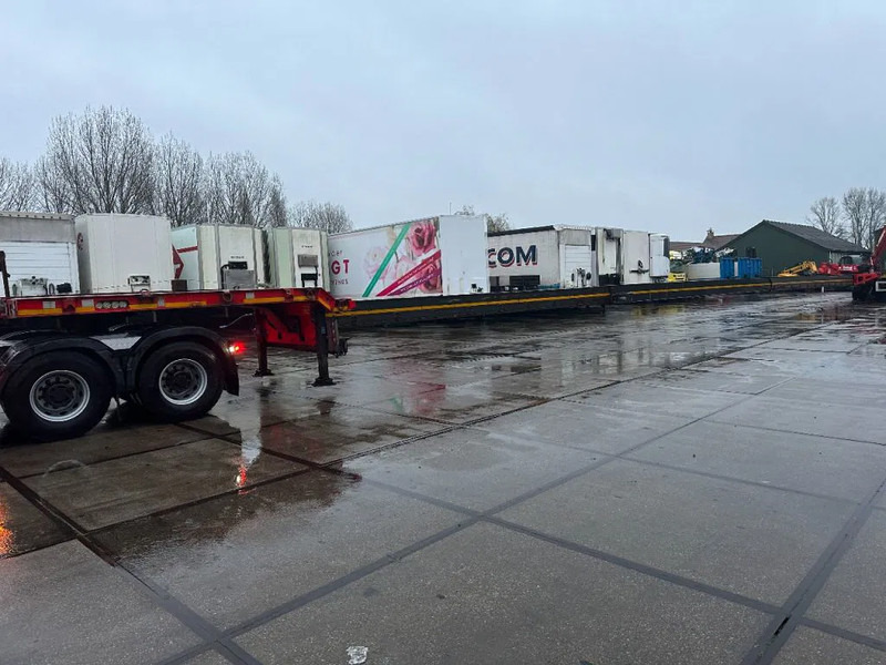 Goldhofer TRIPPLE EXTENDABLE , TOTALE 51 M 4 AXLE STEERING - Poluprikolica s niskim utovarivačem: slika Goldhofer TRIPPLE EXTENDABLE , TOTALE 51 M 4 AXLE STEERING - Poluprikolica s niskim utovarivačem Goldhofer TRIPPLE EXTENDABLE , TOTALE 51 M 4 AXLE STEERING - Poluprikolica s niskim utovarivačem: slika Goldhofer TRIPPLE EXTENDABLE , TOTALE 51 M 4 AXLE STEERING - Poluprikolica s niskim utovarivačem