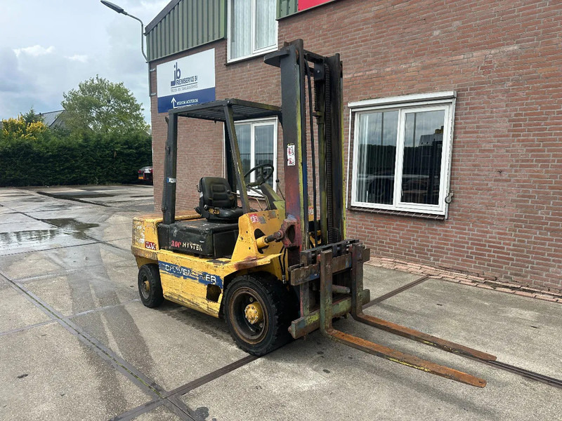 Hyster H3.00XL - 3 TONS - Diesel viličar: slika Hyster H3.00XL - 3 TONS - Diesel viličar Hyster H3.00XL - 3 TONS - Diesel viličar: slika Hyster H3.00XL - 3 TONS - Diesel viličar