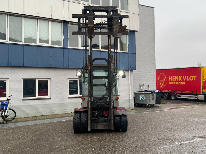 Kalmar DCF 80-9 8000 KG 2 STAGE MAST FORK POSITIONER DIESEL - Diesel viličar: slika Kalmar DCF 80-9 8000 KG 2 STAGE MAST FORK POSITIONER DIESEL - Diesel viličar Kalmar DCF 80-9 8000 KG 2 STAGE MAST FORK POSITIONER DIESEL - Diesel viličar: slika Kalmar DCF 80-9 8000 KG 2 STAGE MAST FORK POSITIONER DIESEL - Diesel viličar
