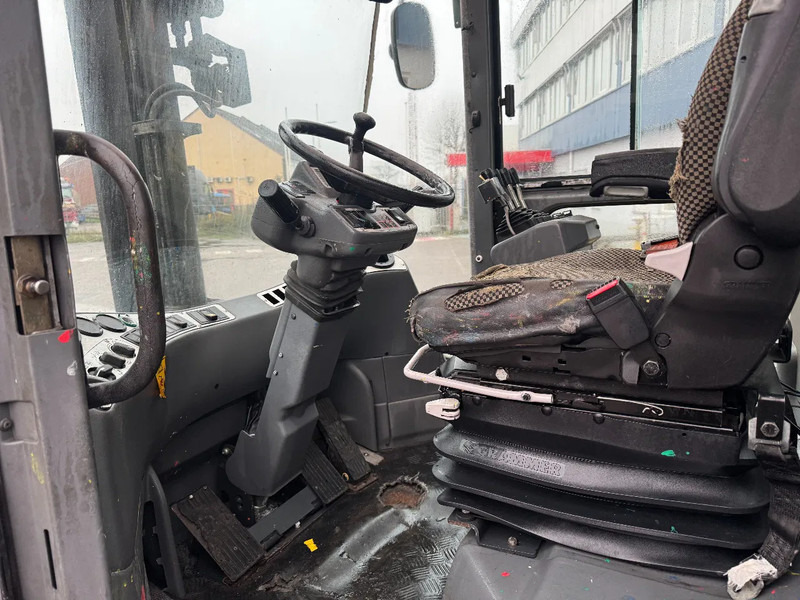 Diesel viličar Kalmar DCF 80-9 8000 KG 2 STAGE MAST FORK POSITIONER DIESEL: slika Diesel viličar Kalmar DCF 80-9 8000 KG 2 STAGE MAST FORK POSITIONER DIESEL