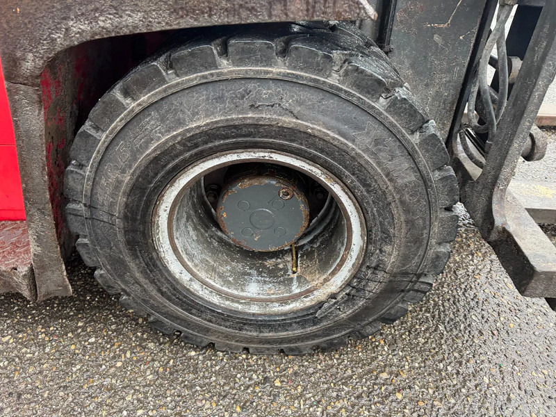 Diesel viličar Kalmar DCF 80-9 8000 KG 2 STAGE MAST FORK POSITIONER DIESEL: slika Diesel viličar Kalmar DCF 80-9 8000 KG 2 STAGE MAST FORK POSITIONER DIESEL