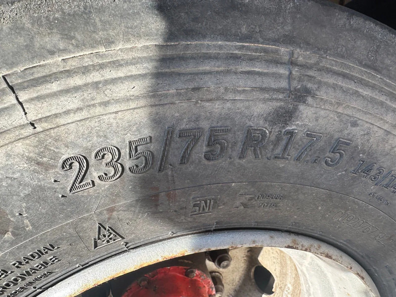 Poluprikolica s niskim utovarivačem Kässbohrer 4 AXLE LAST 2 STEERING, EXTENDABLE: slika Poluprikolica s niskim utovarivačem Kässbohrer 4 AXLE LAST 2 STEERING, EXTENDABLE