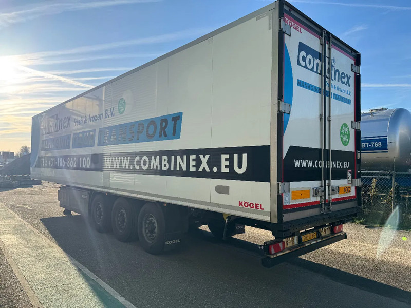 Kögel S24-4 CARRIER VECTOR 1550 3X BPW AXLE DISC BRAKES - Poluprikolica hladnjača: slika Kögel S24-4 CARRIER VECTOR 1550 3X BPW AXLE DISC BRAKES - Poluprikolica hladnjača Kögel S24-4 CARRIER VECTOR 1550 3X BPW AXLE DISC BRAKES - Poluprikolica hladnjača: slika Kögel S24-4 CARRIER VECTOR 1550 3X BPW AXLE DISC BRAKES - Poluprikolica hladnjača