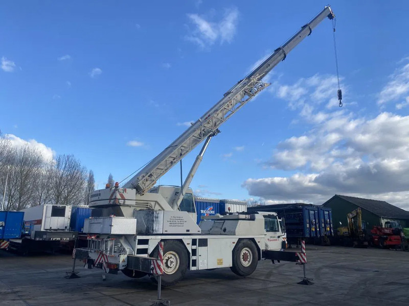 Liebherr LTM1030 - Autodizalica za sve terene: slika Liebherr LTM1030 - Autodizalica za sve terene Liebherr LTM1030 - Autodizalica za sve terene: slika Liebherr LTM1030 - Autodizalica za sve terene