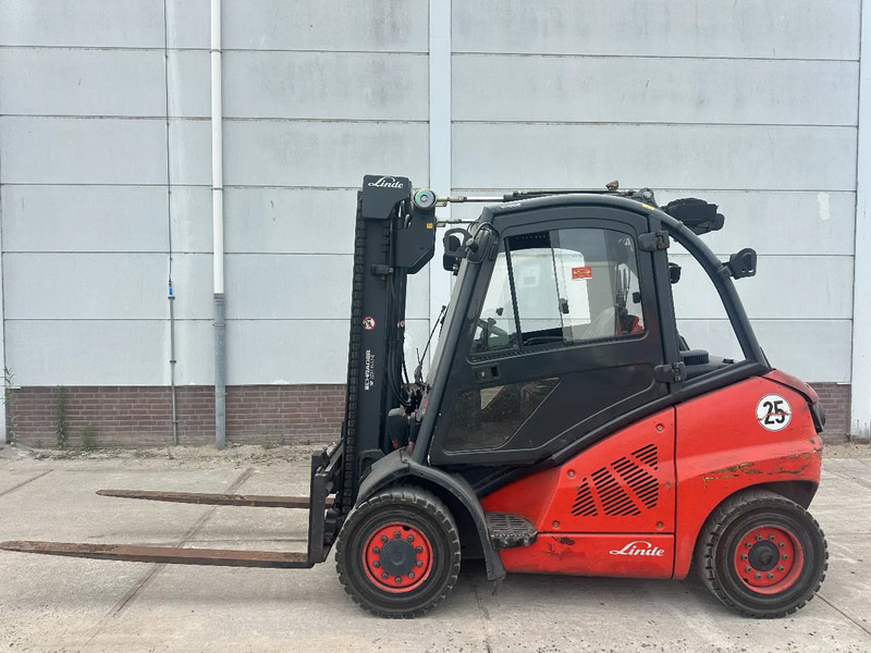 Linde H40D - Diesel viličar: slika Linde H40D - Diesel viličar Linde H40D - Diesel viličar: slika Linde H40D - Diesel viličar